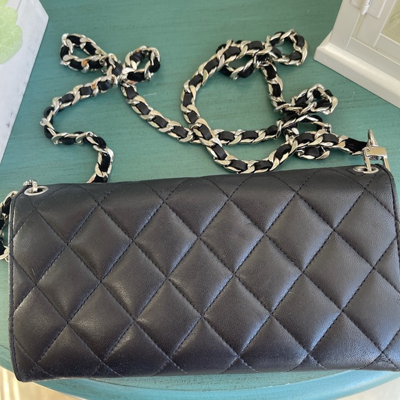 Authentic Chanel leather Wallet with chain. - Picture 13 of 14